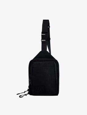 New - Beis The Sport Sling in Black